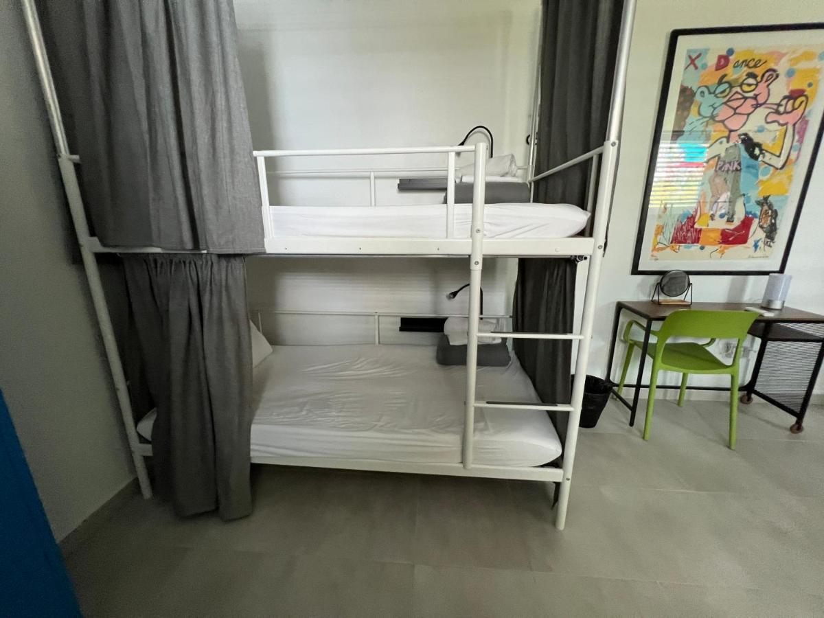 Nomada Beach Hostel- Isla Verde San Juan Kültér fotó