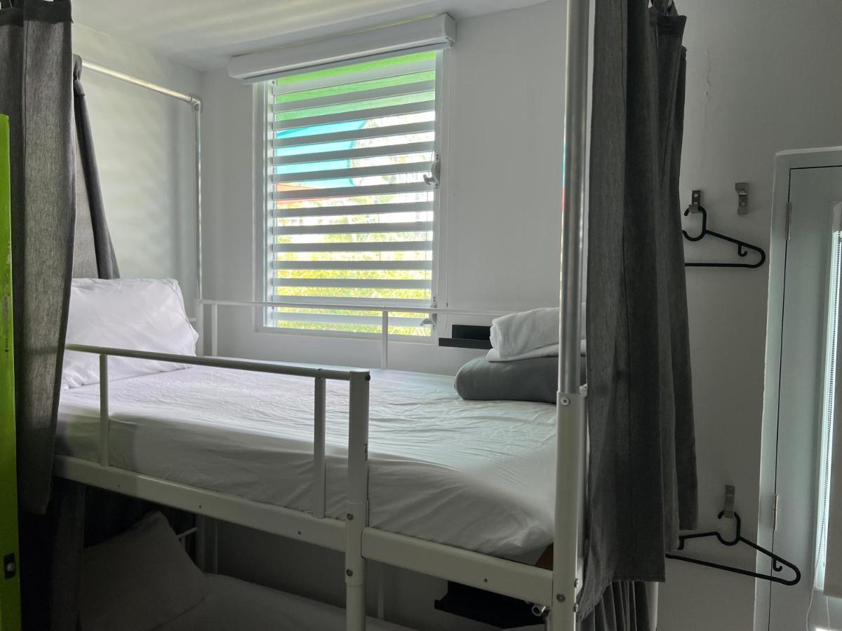 Nomada Beach Hostel- Isla Verde San Juan Kültér fotó