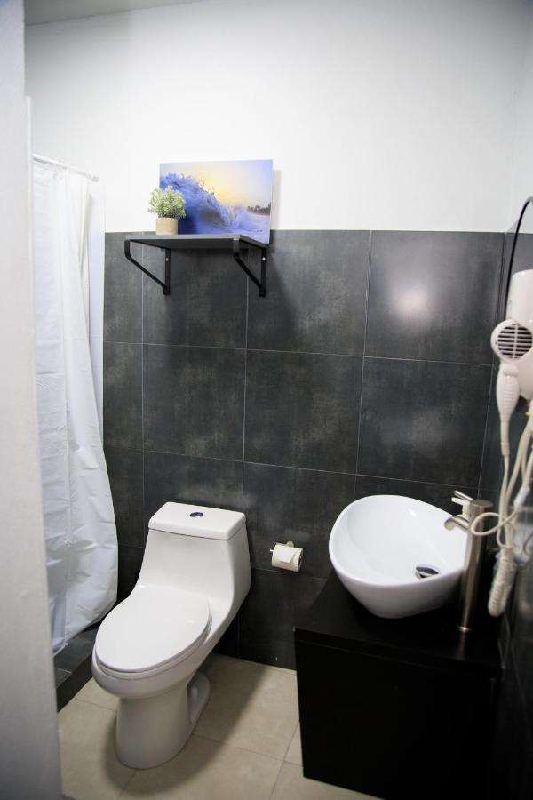 Nomada Beach Hostel- Isla Verde San Juan Kültér fotó