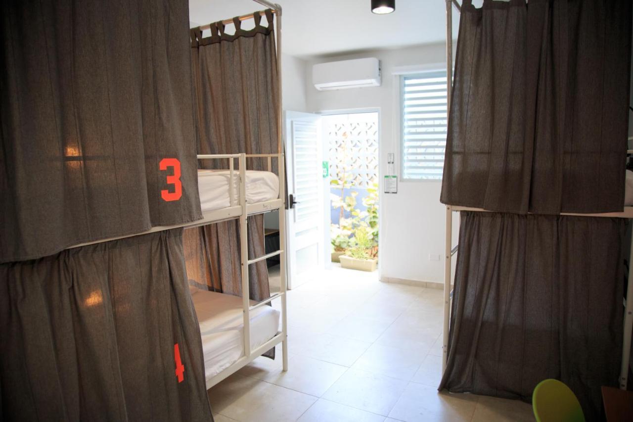 Nomada Beach Hostel- Isla Verde San Juan Kültér fotó