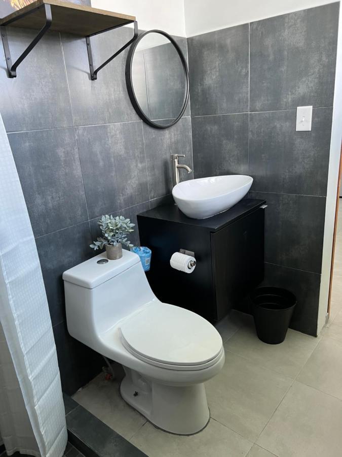 Nomada Beach Hostel- Isla Verde San Juan Kültér fotó