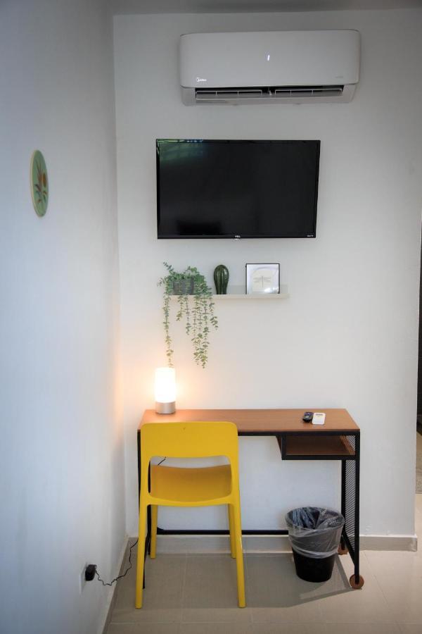 Nomada Beach Hostel- Isla Verde San Juan Kültér fotó