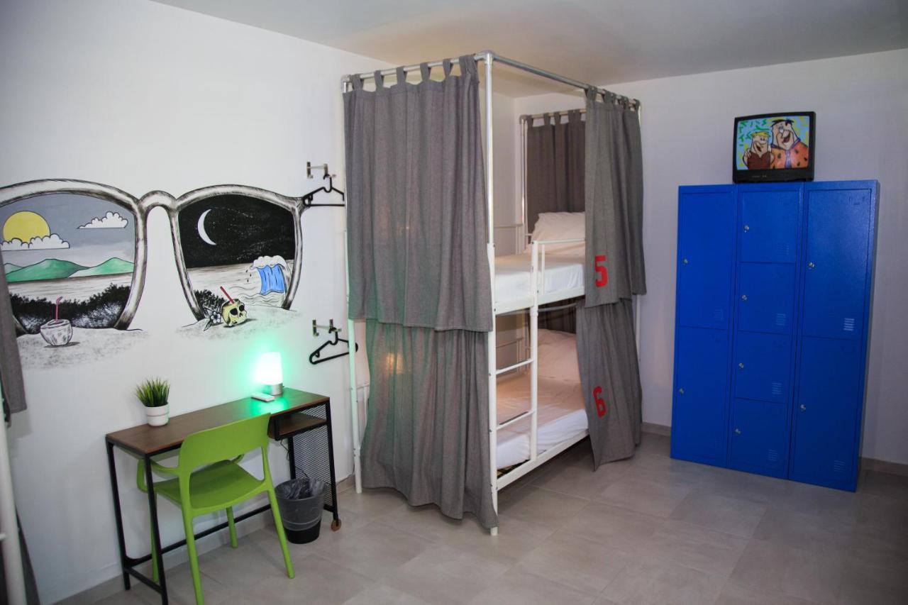 Nomada Beach Hostel- Isla Verde San Juan Kültér fotó