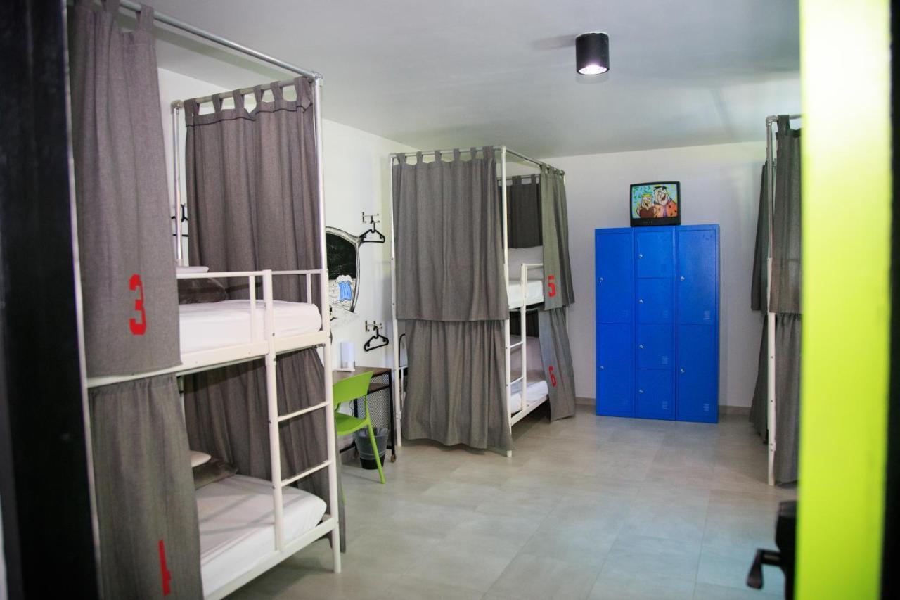 Nomada Beach Hostel- Isla Verde San Juan Kültér fotó